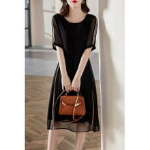 黑色连衣裙2023夏季新款中袖设计感小众气质温柔风收腰复古中长裙