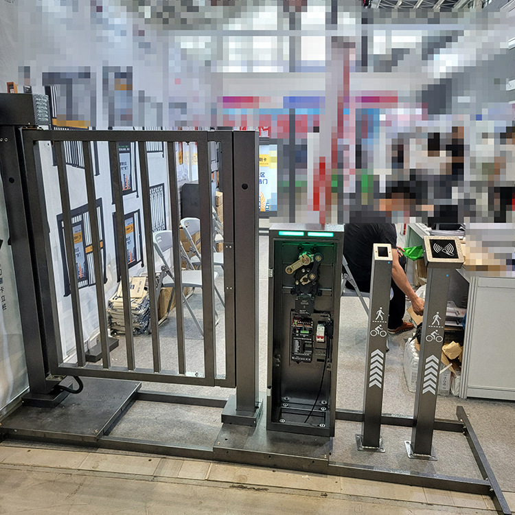 通道人行小区感应栅栏门