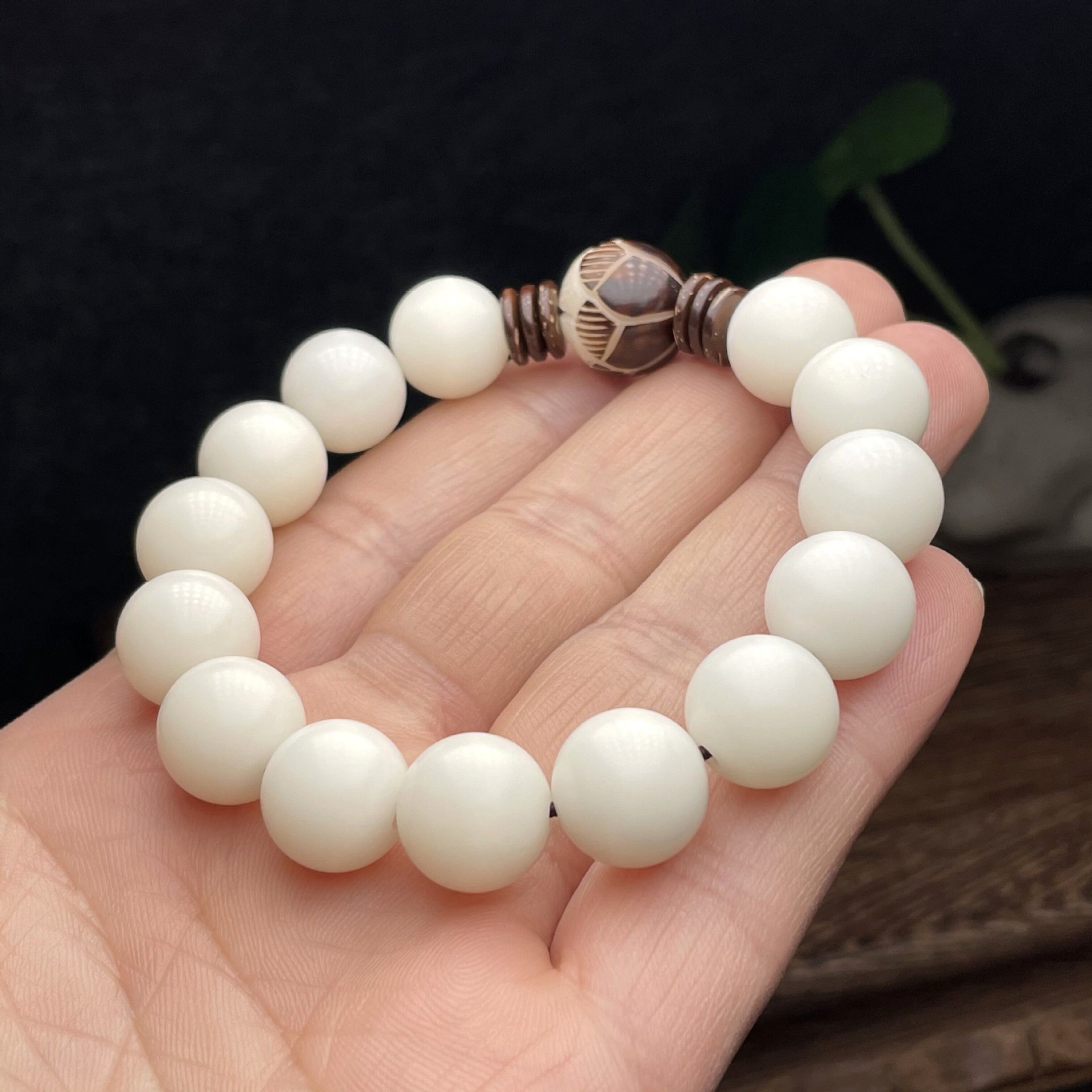 白玉菩提根手串男女情侣佛珠菩提子莲花单圈手链