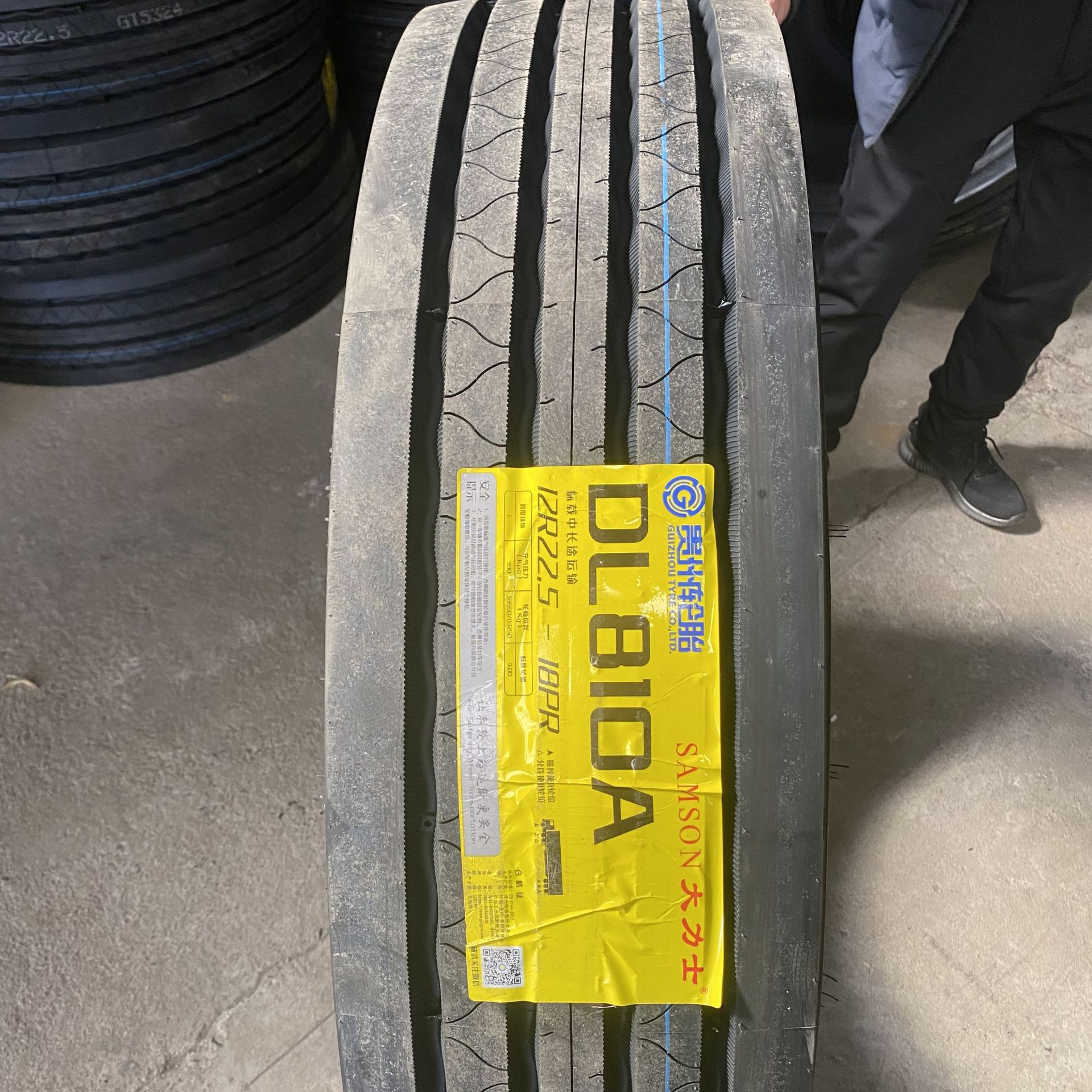 贵州轮胎厂12r22.5真空胎 耐磨50万 前轮专用 非前进 大力士轮胎