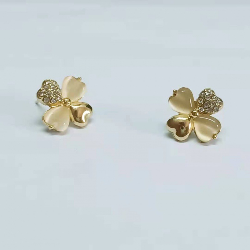 Cymophanitel Four-Petal Flower Diamond Stud Earrings Sterling Silver Needle Fashion Female Temperament Stud Earrings