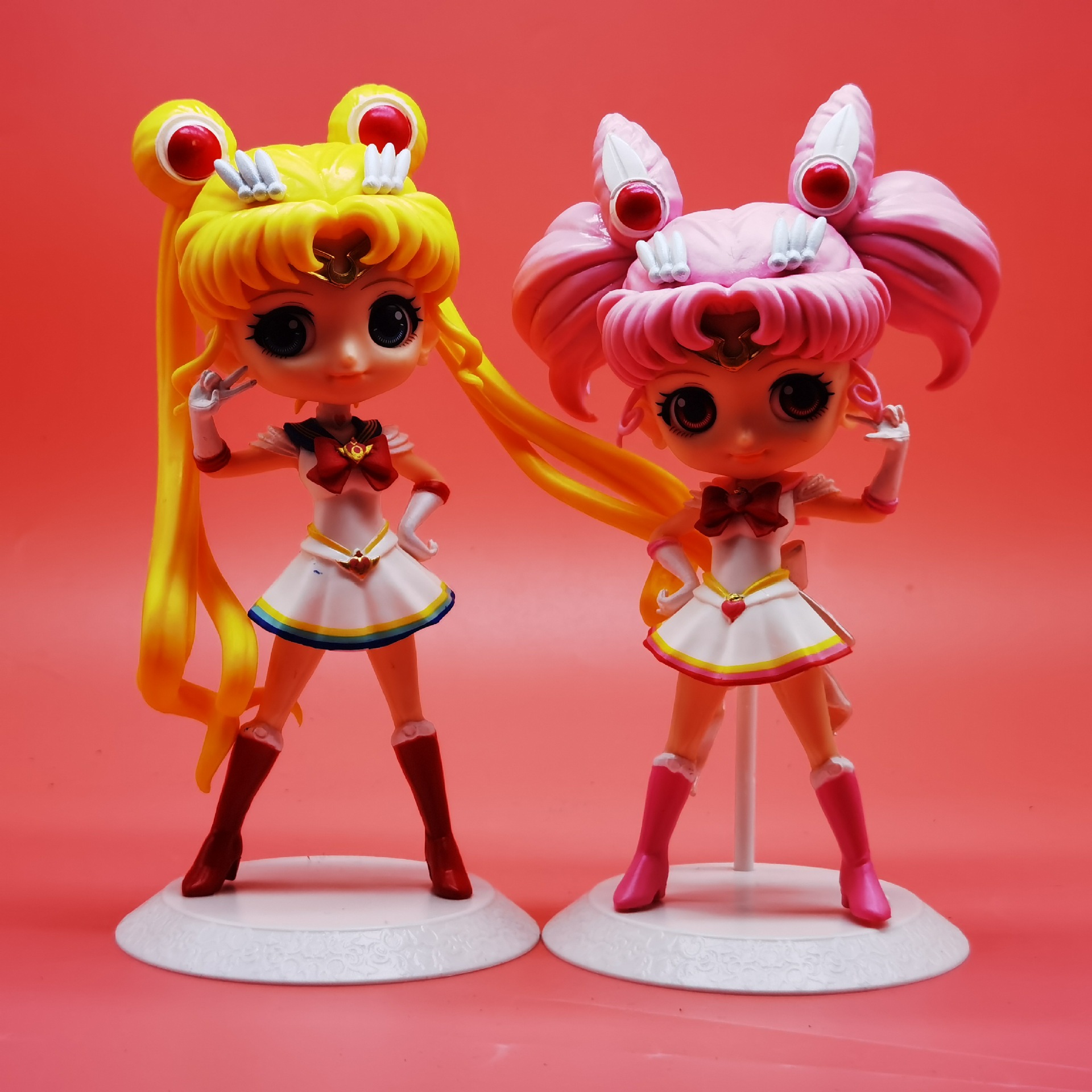 美少女摆件 2款美少女玩偶公仔