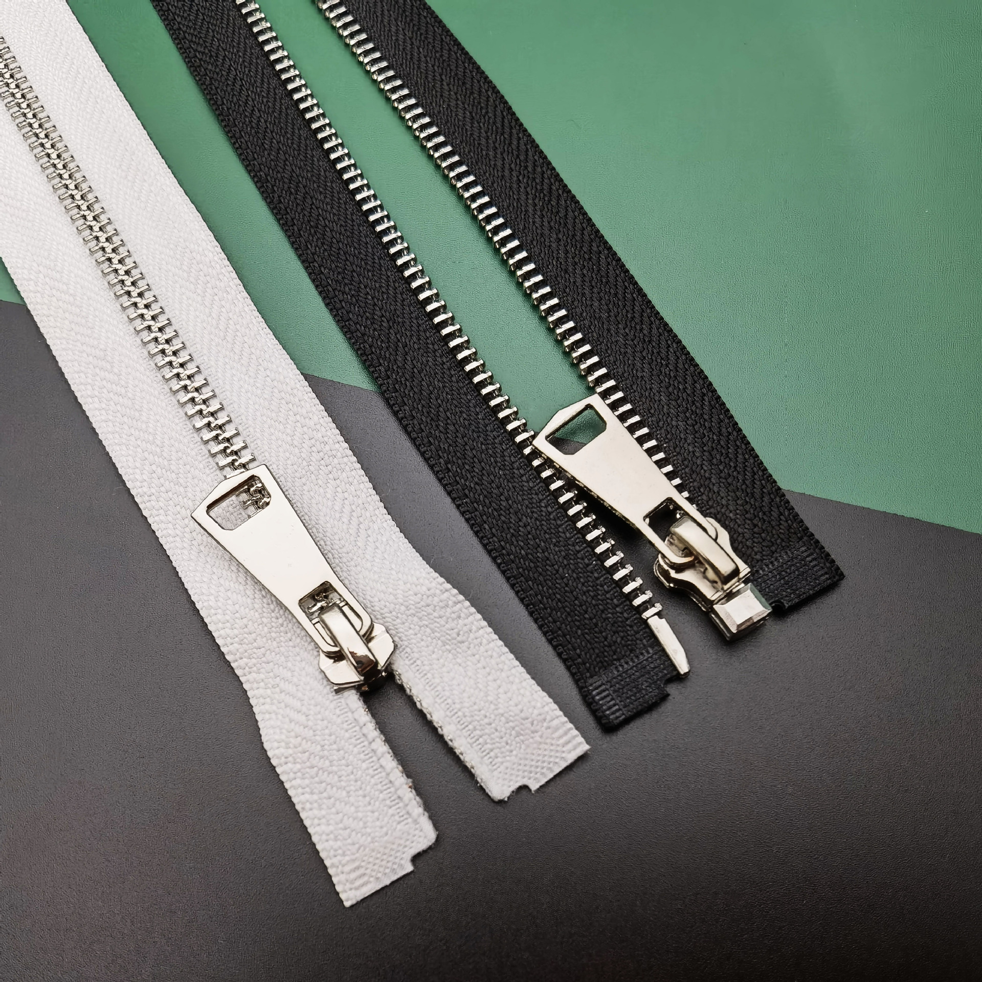 5号y牙拉链银齿开尾 现货批发金属拉链 皮衣服装夹克新钛合金拉链