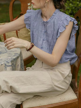 Dailyart法式白色飞飞袖衬衫女夏季复古蓝色格子压褶法式别致上衣