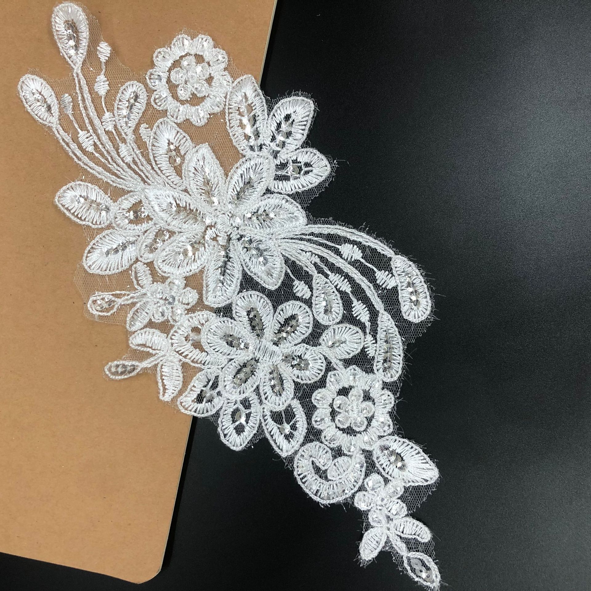 婚纱头饰新娘花朵对花 蕾丝花边骨绳花边花片刺绣车股花贴朵花