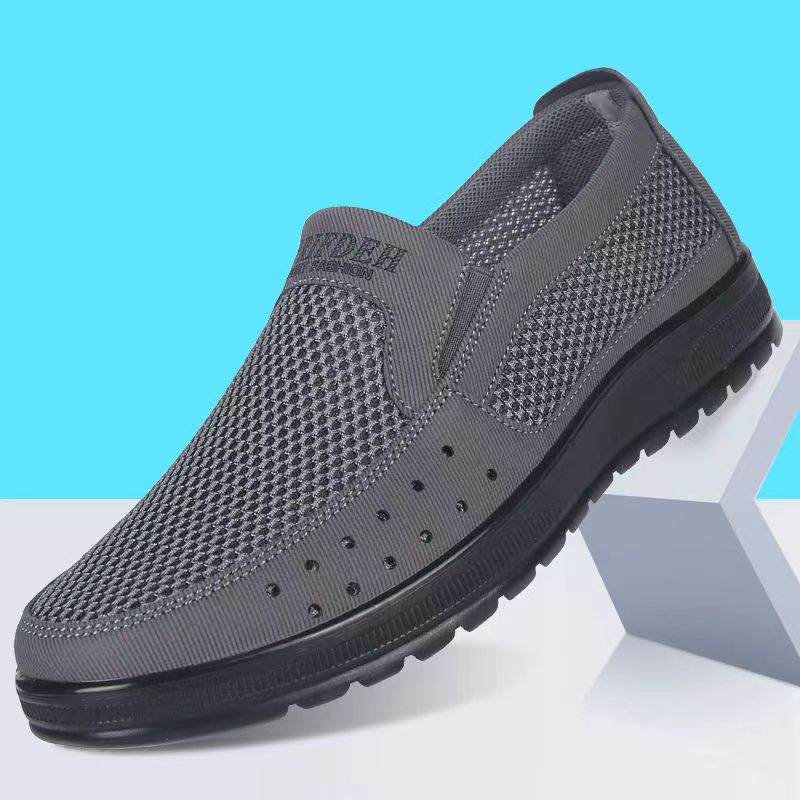 old beijing cloth shoes men‘s middle-aged and elderly summer dad mesh shoes thin breathable comfortable mesh large size slip-on men‘s shoes