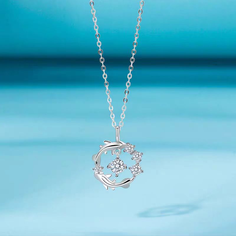 s925纯银好运锦鲤莫比乌斯环项链女款饰轻奢高级小众新款爆款礼物