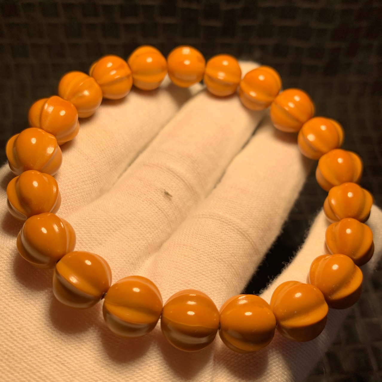 源头厂家 全品猴头鲨鱼鳍 猴头光珠手串核桃文玩佛珠 毕业串