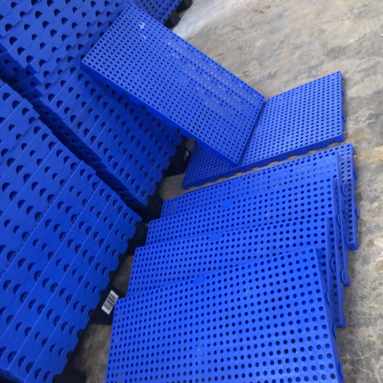 网格塑料垫板防潮垫仓库地垫隔水塑料货垫货物垫仓板仓库防潮垫板