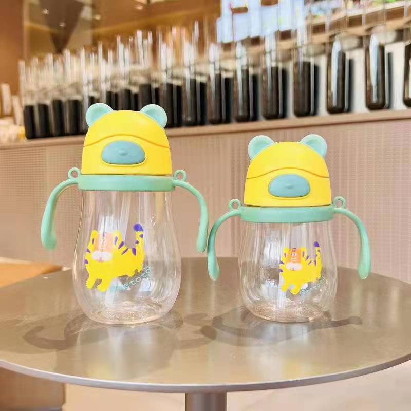 Factory Wholesale Children's Plastic Cup Handle Strap Baby Drink Learning Cup Pc Plastic Baby Straw Cup