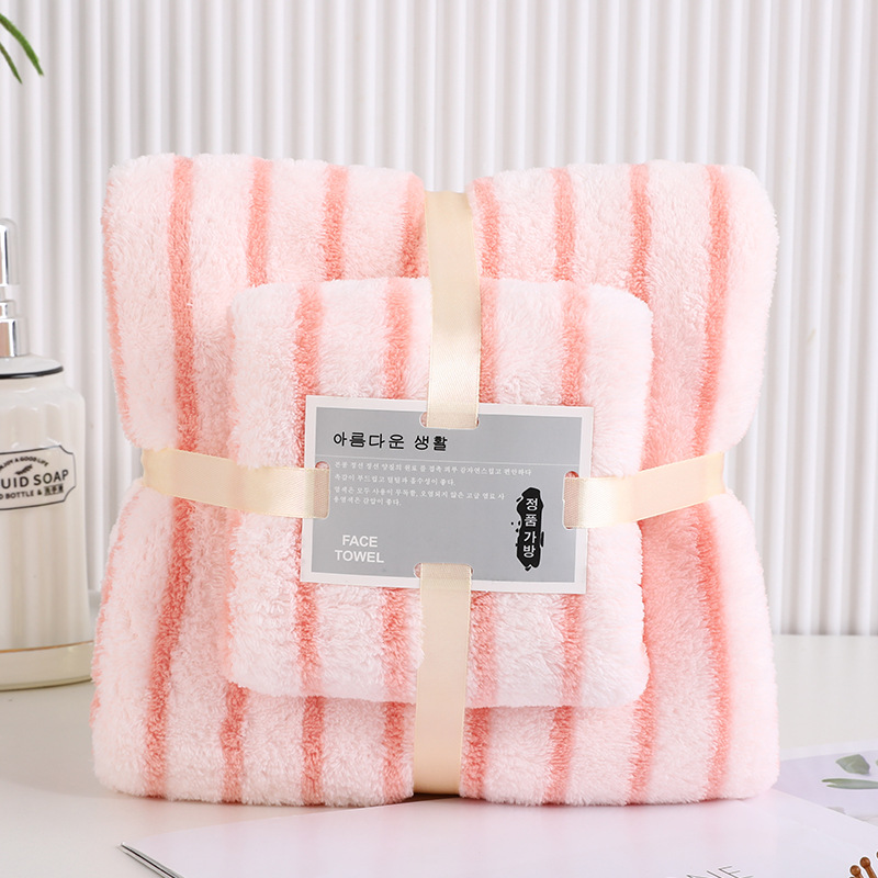 Cationic Wide and Narrow Coral Fleece Towels Covers Skin-Friendly Soft Absorbent Breathable Beach Towel Gift Welfare