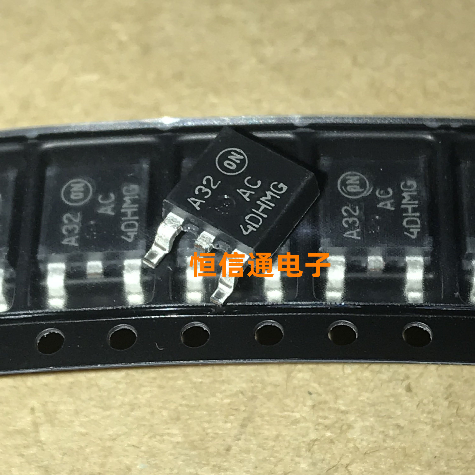 全新进口 mac4dhmt4g 丝印:ac4dhmg 4a/600v 场效应管