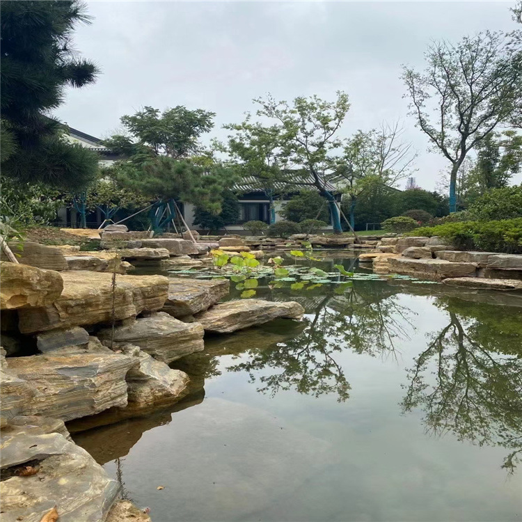 千层石 大型园林景观流水假山 产地批发 河道驳岸
