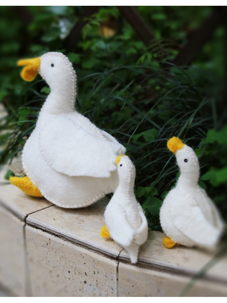 手工制作羊毛毡大白鸭子小白鸭开心鸭快乐鸭玩偶摆件拍照道具礼物