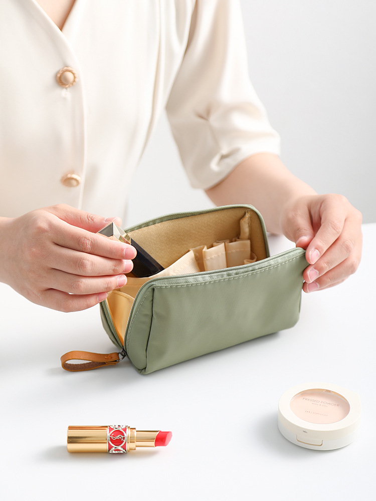 Ssypin Korean Lipstick Cosmetic Bag Portable Waterproof Travel Business Trip Makeup Small Bag Cute Lady Clutch