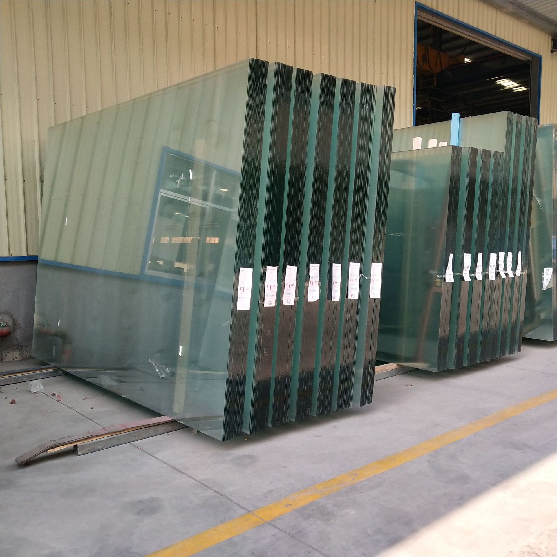 浮法玻璃原片批发 玻璃原片批发可以接外贸接订单 尺寸规格种类多