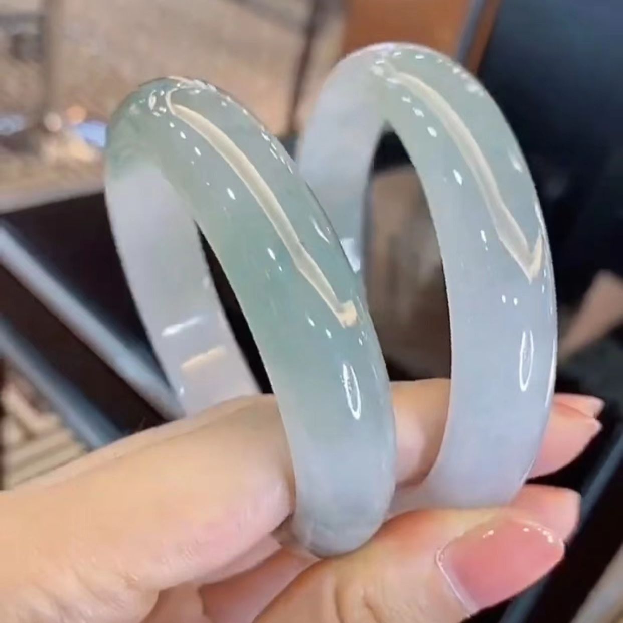 天然缅甸老坑翡翠手镯女款飘花手镯玉石冰种平安镯圆条贵妃镯送礼