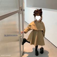 女童韩版气质斗篷式风衣套装2023春季新款儿童洋气卡其背心裙外套