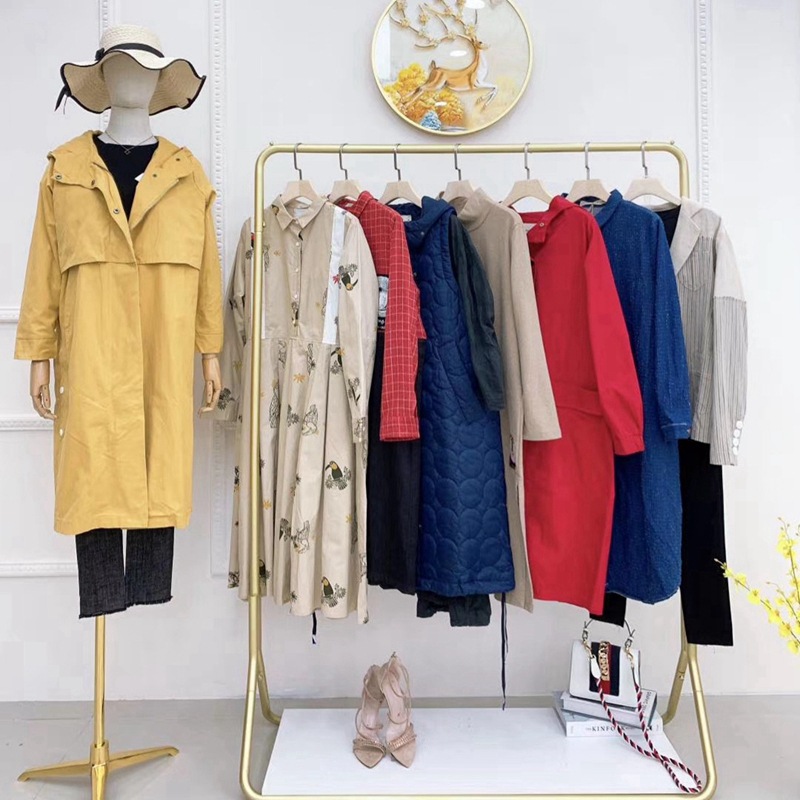 芭依璐品牌女装冬装撤柜剪标衣服直播带货品牌折扣女装货源供应链