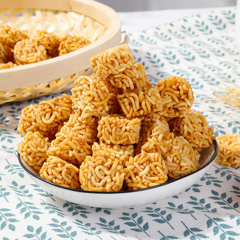 干吃面拉面丸子口水面虾仔面网红休闲零食小吃童年点心面整箱批发