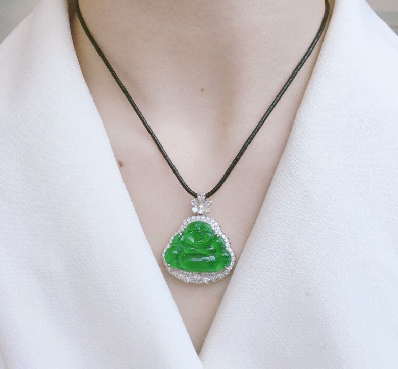 满绿翡翠佛公吊坠