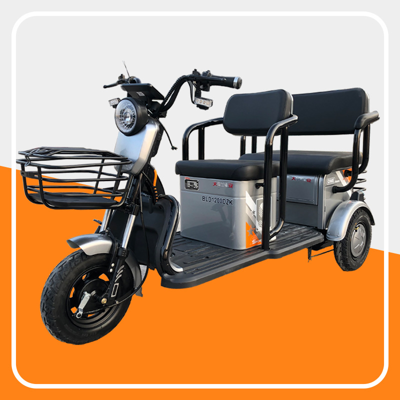 休闲型电动三轮车 真皮座椅接送孩子 可载多人老年助力车厂家发货