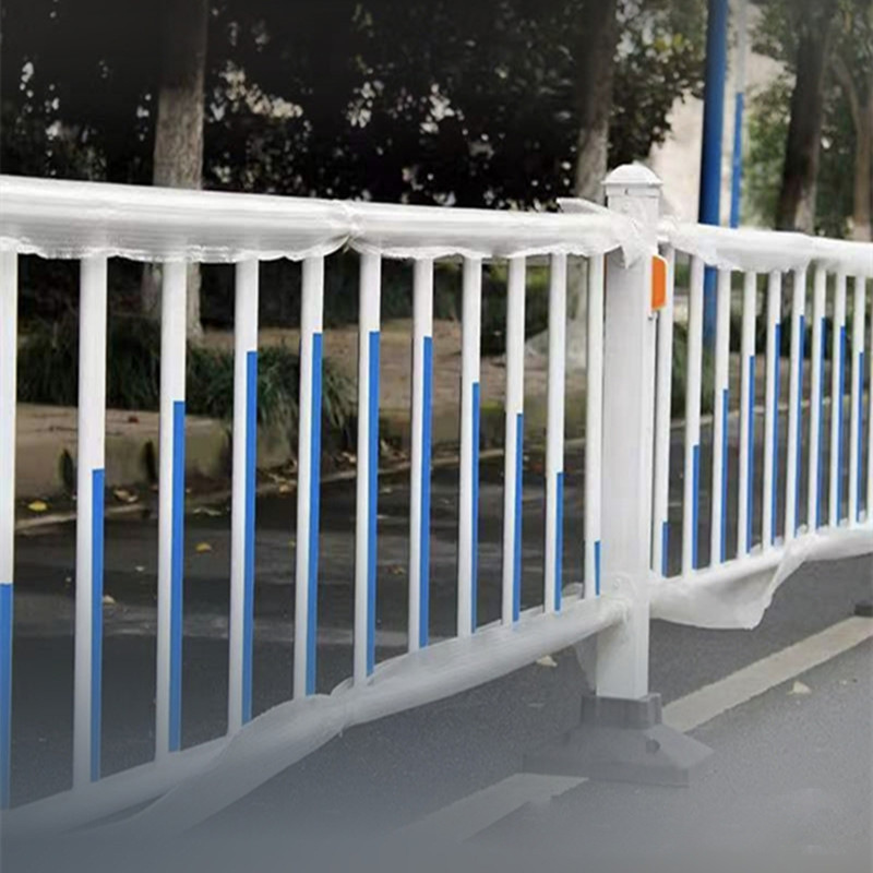 批发市政道路隔离护栏城市马路中央人行道围栏蓝白防撞市政护栏