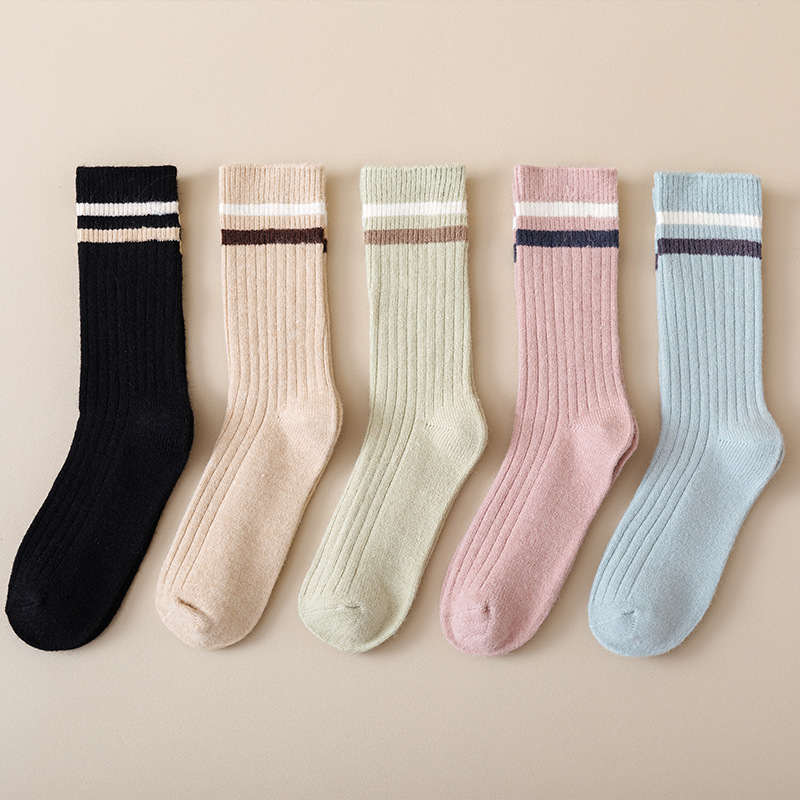 Women's Socks Winter Parallel Bars Cashmere Socks Warm College Style Casual Trend Athletic Socks Breathable Sweat Absorbing Socks