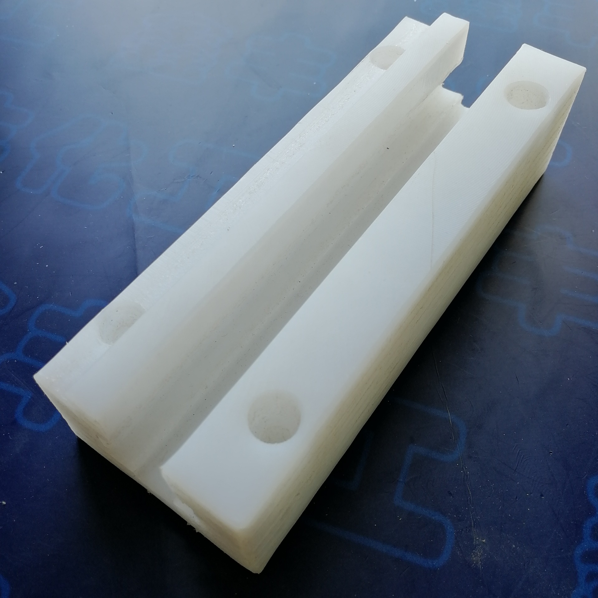 来图制作mc尼龙燕尾导轨 聚乙烯塑料弧形滑道滑轨 upe链条导轨