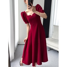 红裙大码胖mm红色连衣裙夏季新款法式方领复古收腰显瘦长裙200斤