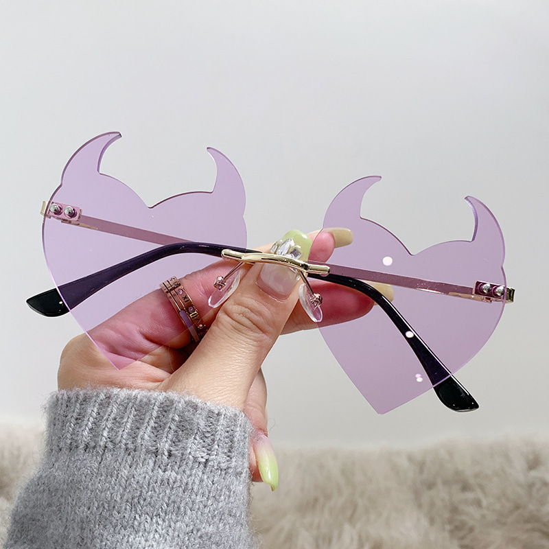 Devil Love Bullhead Sunglasses European and American New Funny Cross-Border Metal Glasses Trendy Party Ball Sunglasses Trendy