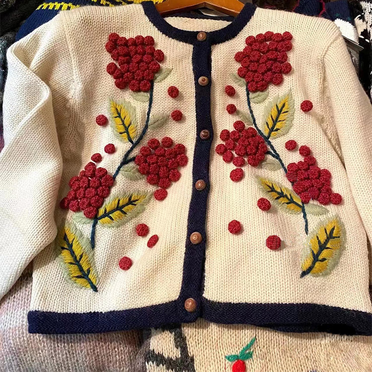 圆领针织立体刺绣毛衣手工球球绣花工艺开衫毛衣工厂定制vintage