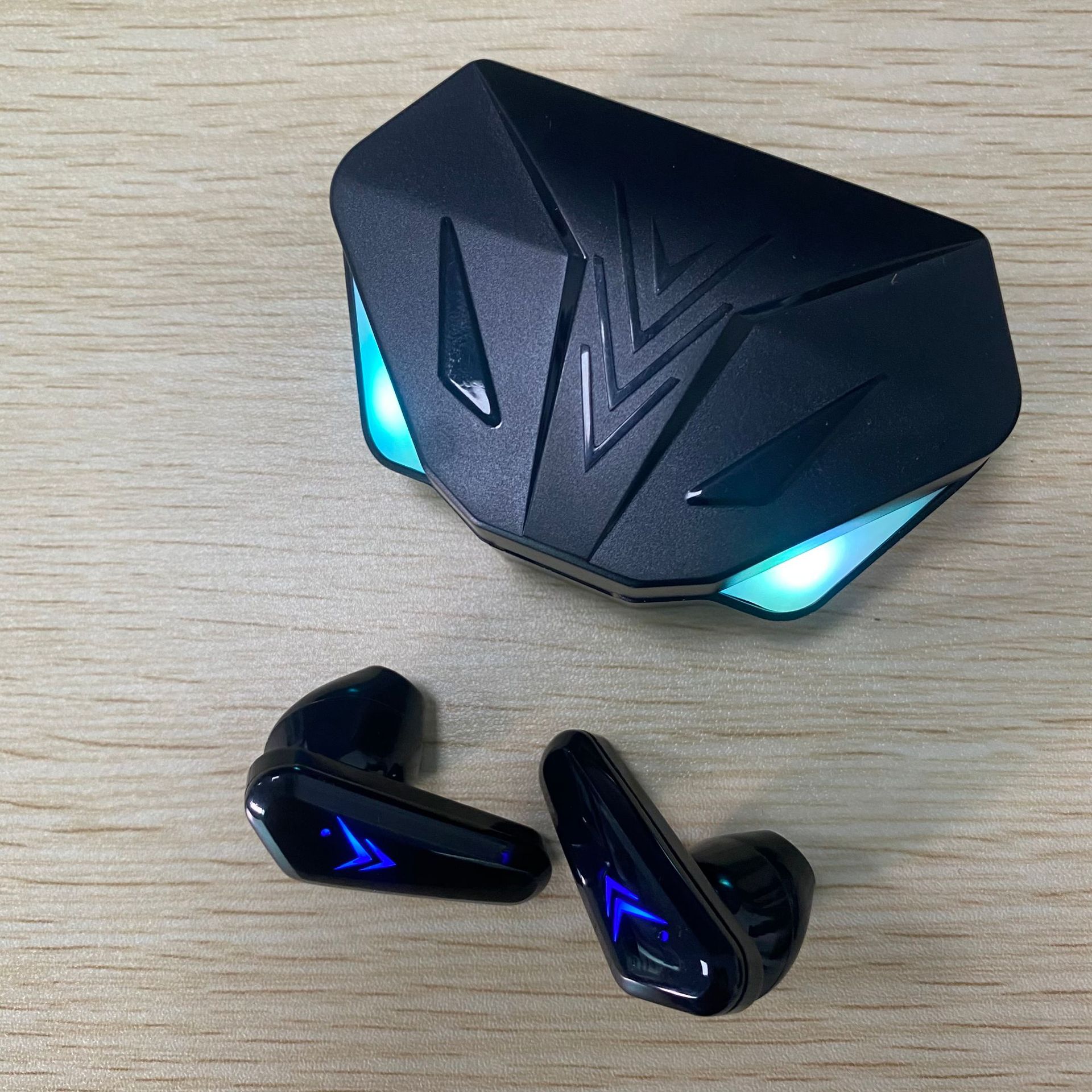 X15 E-Sports Games Bluetooth Headset New Wireless Private Model Low Latency Chicken Tws Game Bluetooth Headset Factory