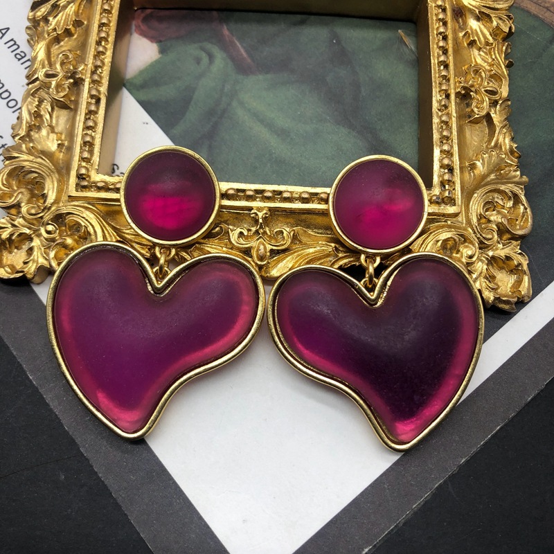 Autumn and Winter Fashion All-Matching Accessories Purplish Red Heart Shape with Diamond Brooch Same Frosted Love Heart Stud Earrings Ear Clip Set