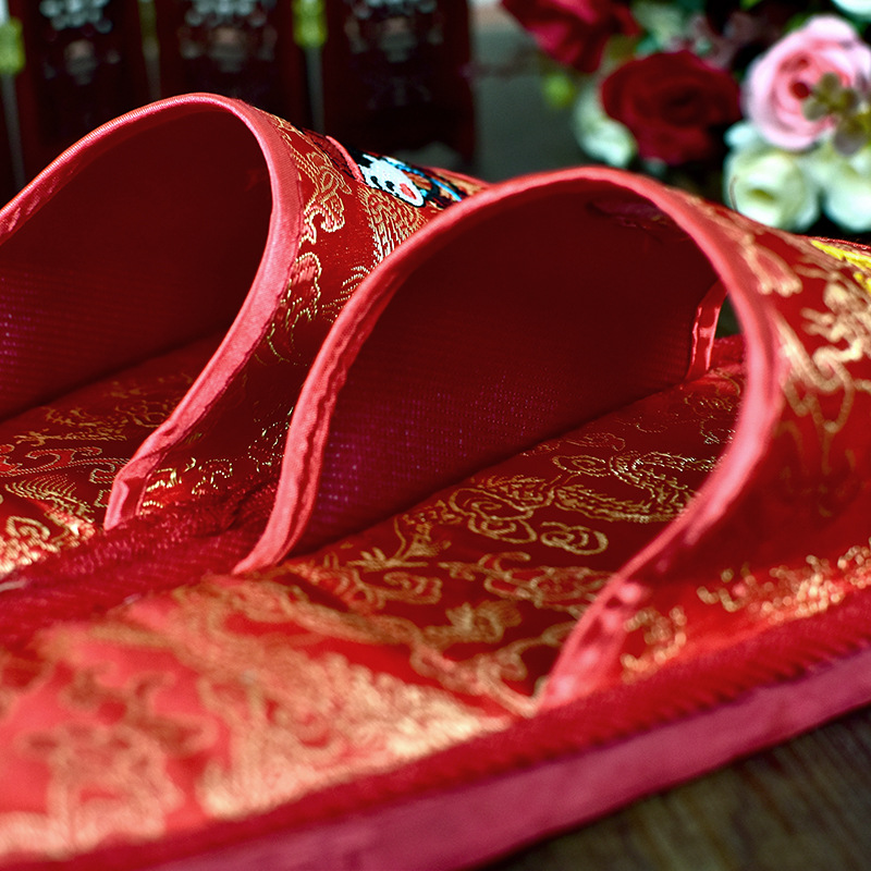 Wedding Supplies Silk Thickened Couple Slippers Vintage Sewing Wedding Slippers Manufacturers