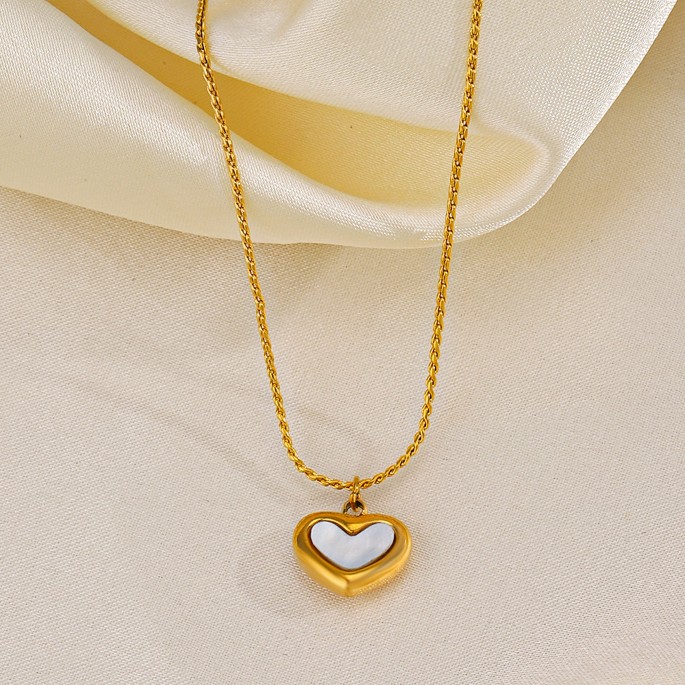 European and American Fashion Shell Love Jewelry Suit Light Luxury Minority Simple Heart-Shaped Pendant Clavicle Chain Female All-Match Accessories