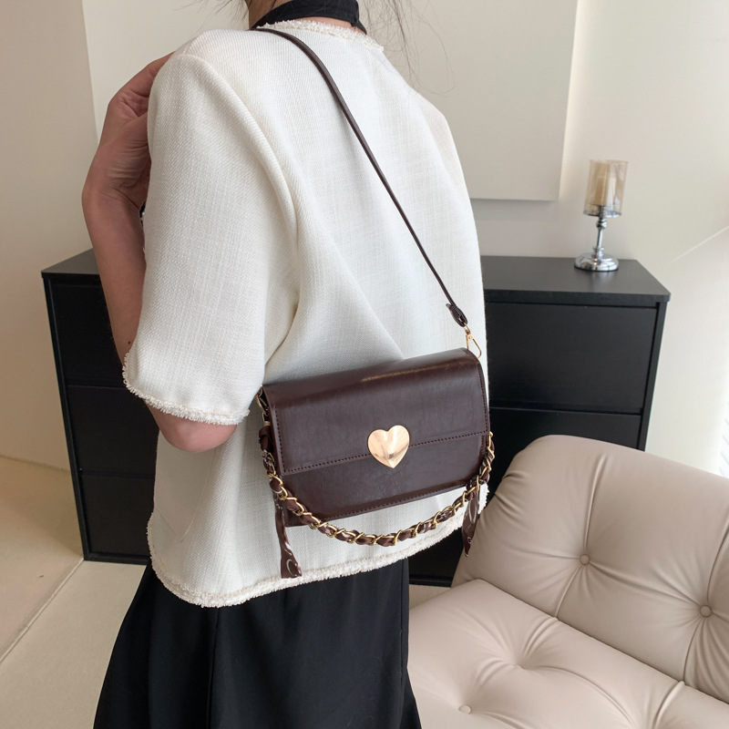 Fashionable One-Shoulder Crossbody Western Style Niche Bag Female 2023 New Trendy Ins Student Korean Style Popular Portable Net Red