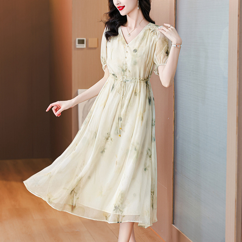 专柜时尚桑蚕丝连衣裙女2024夏季新款奢华收腰气质真丝碎花长裙子