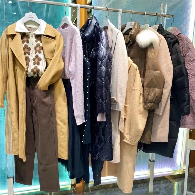 3s尚艾诗22冬季女装专柜大牌高端撤柜品牌折扣女装羽绒服批发货源