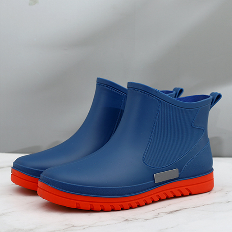 New Men's Rain Boots Non-Slip Waterproof Fashion Luminous Rain Rubber Boots Kitchen Work Short Tube Rain Shoes Wholesale Shoe Cover