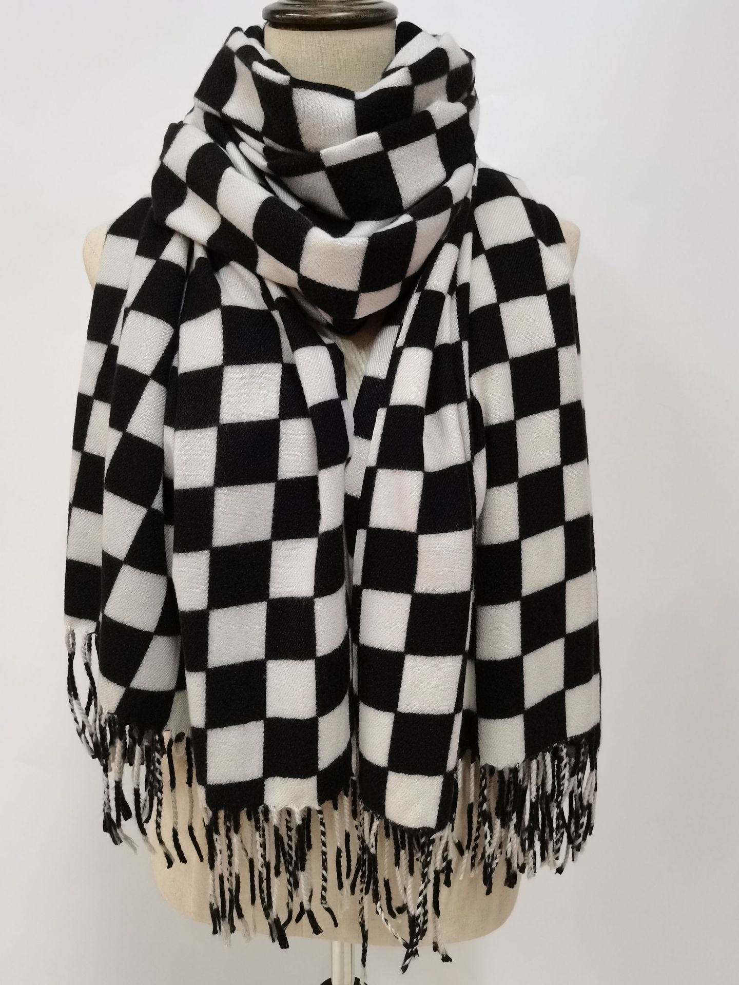 New Winter Houndstooth Scarf for Women Plaid Artificial Cashmere Scarf Wholesale Factory Thickened Shawl Scarf for Women