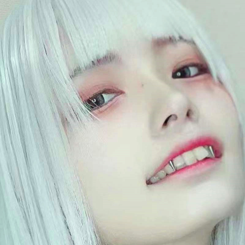 钛钢不锈钢c杆微笑唇虎牙钉 僵尸牙系带钉吸血鬼穿孔饰品现货批发