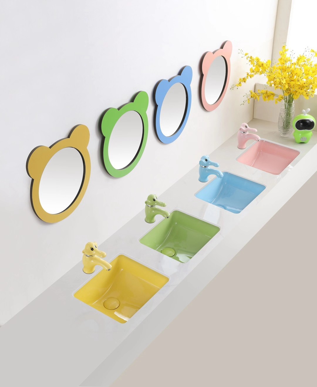 幼儿园陶瓷彩色儿童方形台下盆洗脸盆小号嵌入式卡通洗漱洗手池台