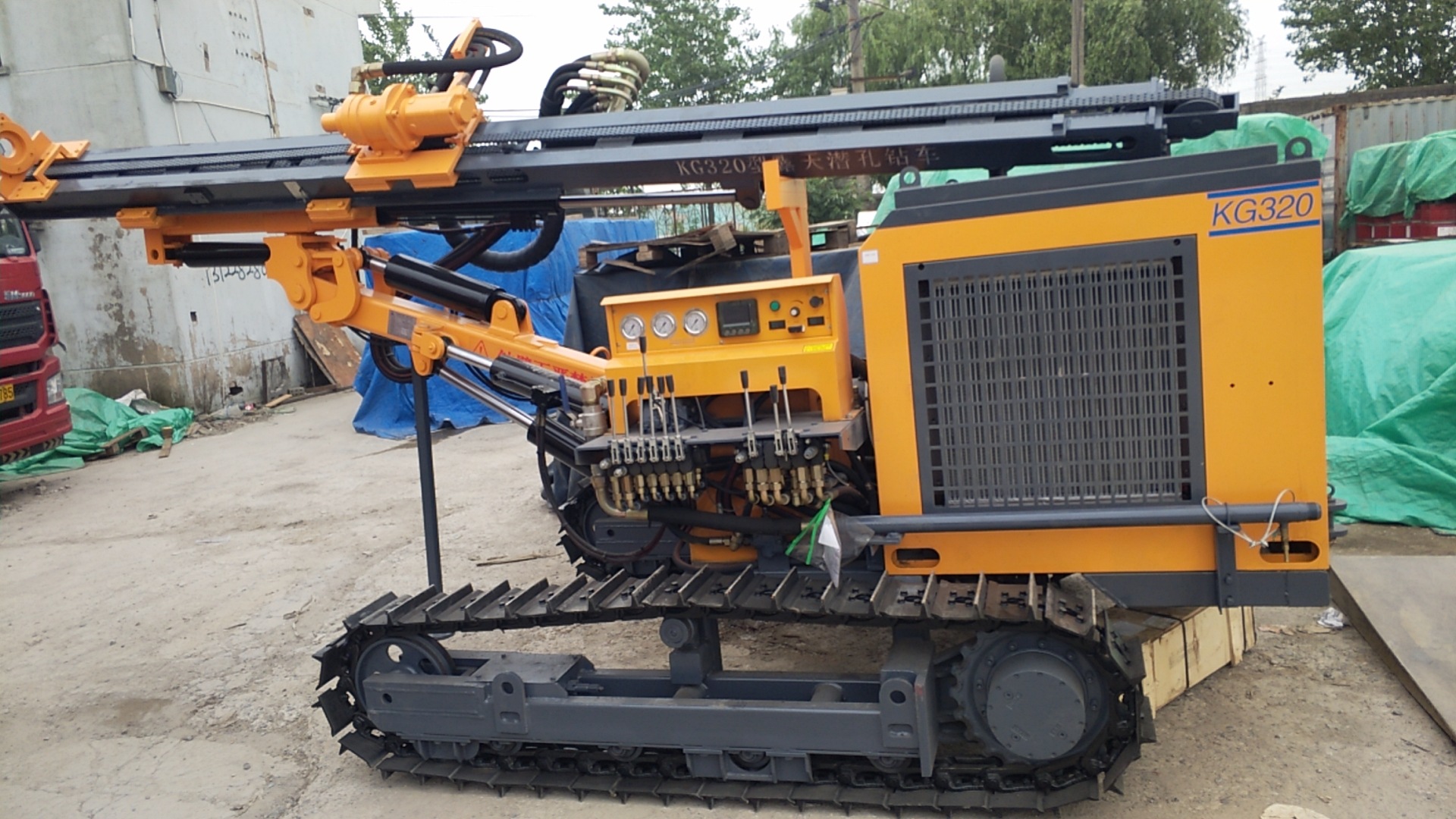 广西供应开山钻车kg320 kg320h开山牌潜孔钻车(带干式集尘器)