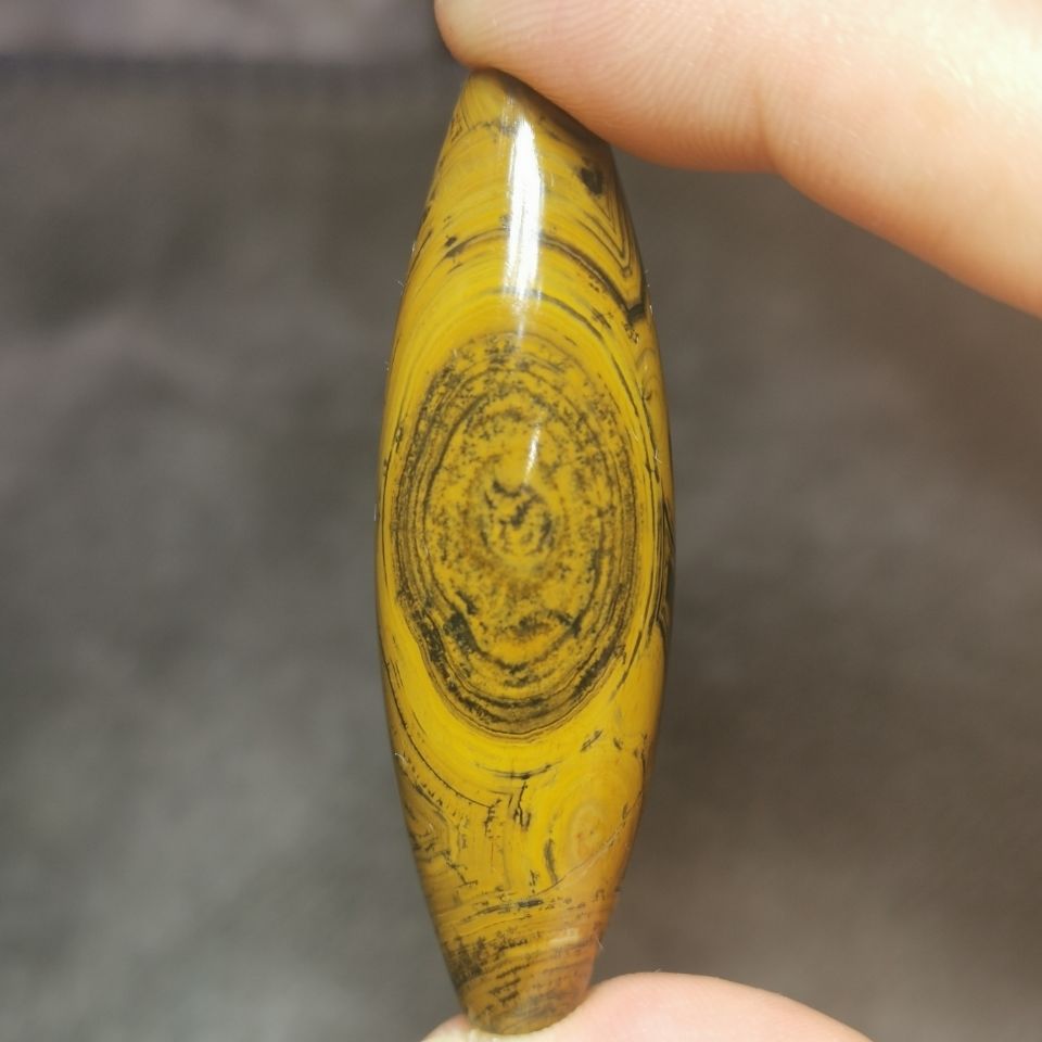 玛瑙吊坠真藏式密宗文玩蒙天珠原石九眼页岩石蒙天珠