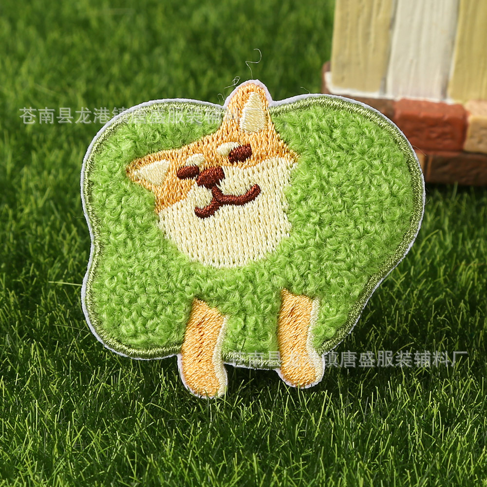 觅景原创一块草坪可爱卡通刺绣贴衣服裤子补丁贴收纳包装饰自粘贴
