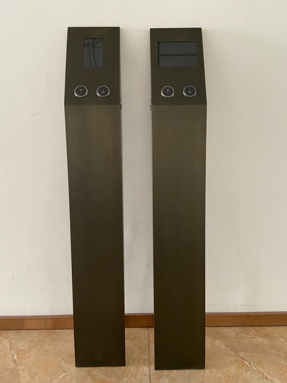 电梯立柱/立柱式外呼/立柱显示/电梯立柱外呼/外呼立柱/立柱外呼