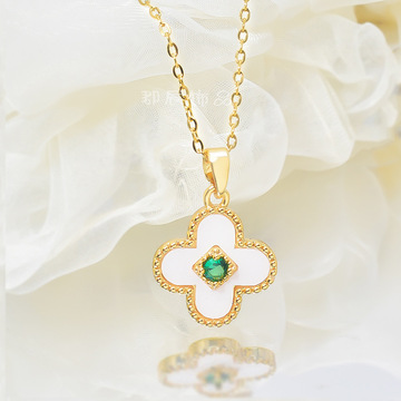 新款四叶草项链微镶绿宝石吊坠钛钢锁骨链女百搭小众设计清新简约