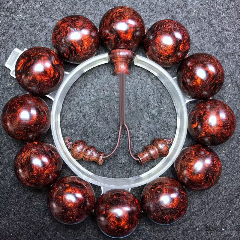 [Rare String] Authentic Hainan Scented Rosewood Bracelet Men's Grimace Eye-to-Eye Sea Yellow Buddha Beads Men Crafts Old Materials