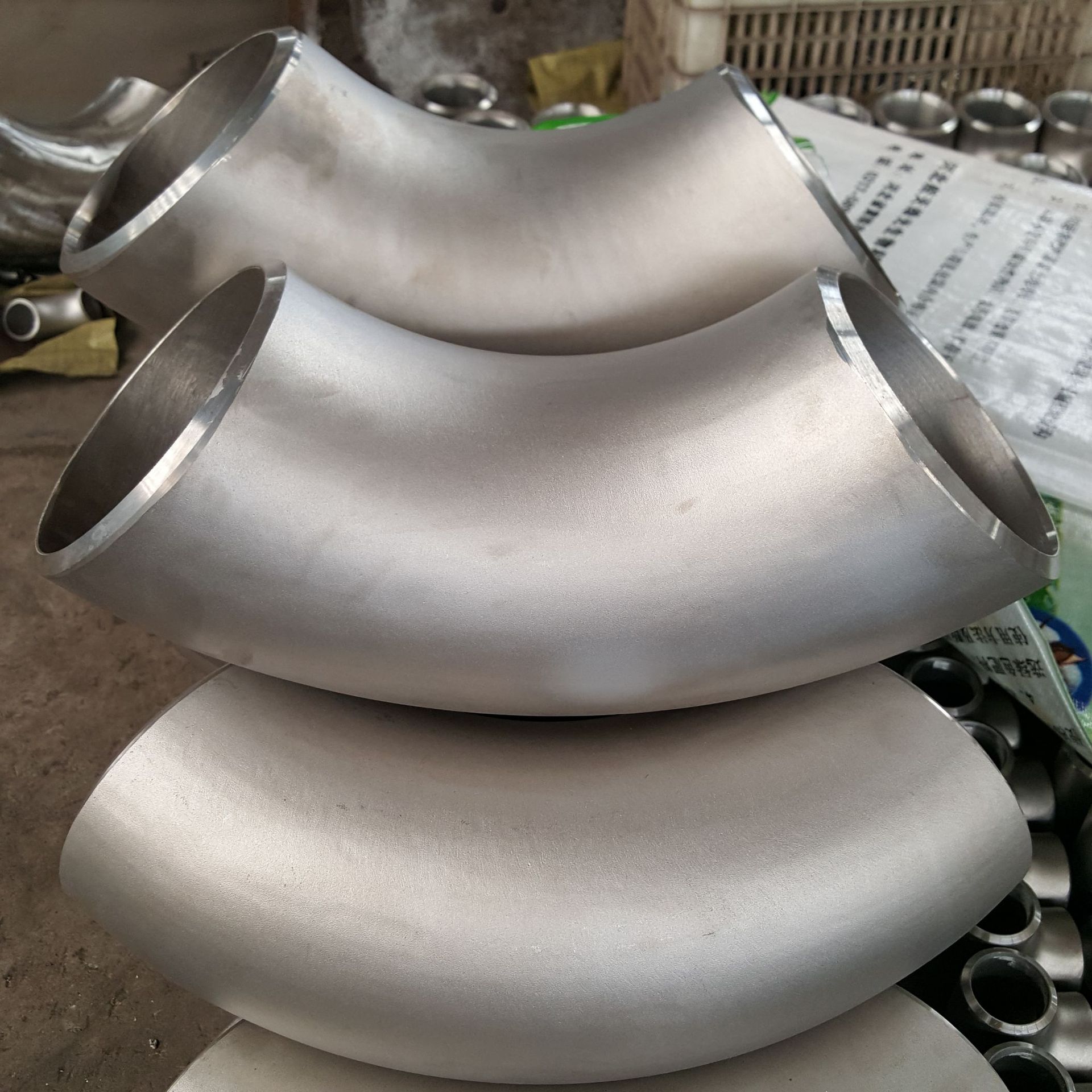 0成交165个现货供应不锈钢dn100冲压弯头 304dn150无缝弯头￥65.